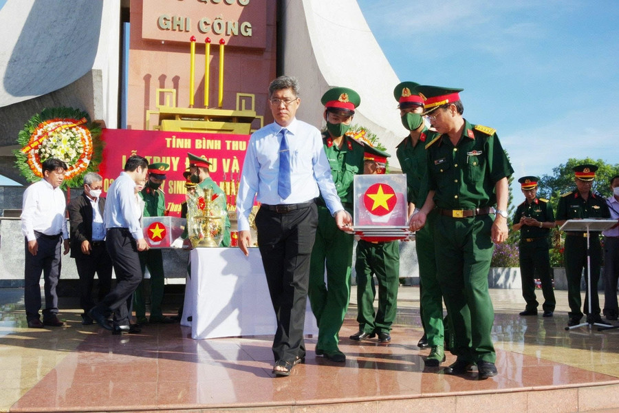 Hành trình nghĩa tình đưa các anh trở về
