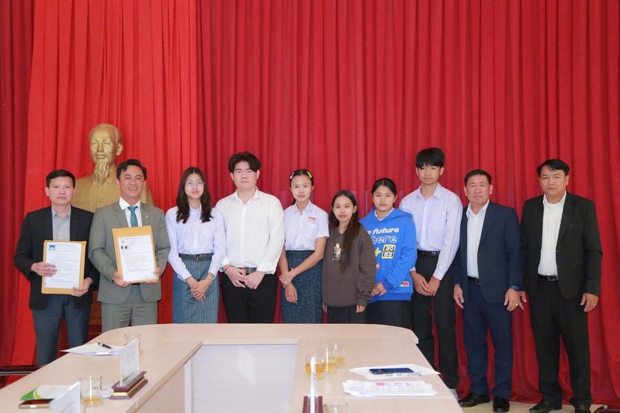 Lâm Đồng tiếp nhận lưu học sinh Lào