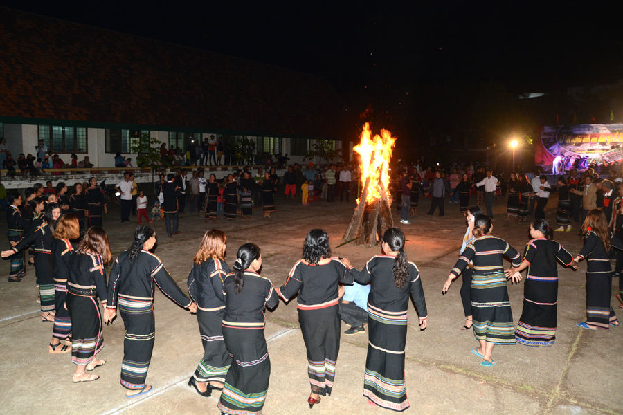 Văn hóa Ê đê bên dòng Sêrêpốk