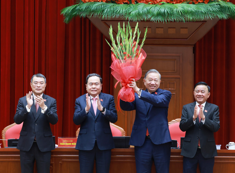 14th Party Central Committee unanimously elects To Lam as General Secretary