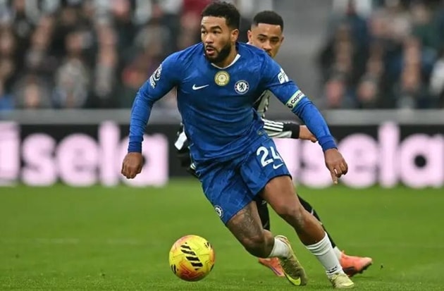 Chiến lược sau chiếc áo đấu trống của Chelsea: Canh bạc thương mại và tham vọng gã khổng lồ