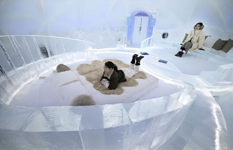 Hokkaido: Trải nghiệm ngủ đêm trong khách sạn băng độc bản tại Nhật Bản