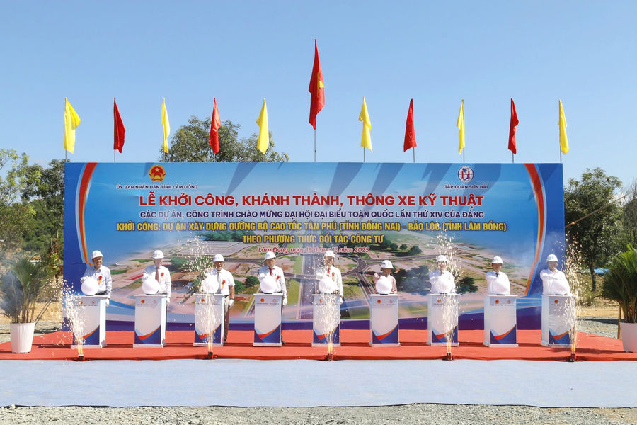 Thời của “cao tốc, tốc độ”