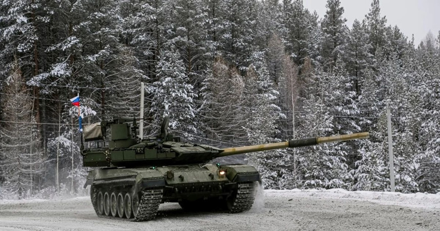 Nga nâng cấp xe tăng T-90M2 với hệ thống Arena-M để đối phó UAV tự sát tại Ukraine