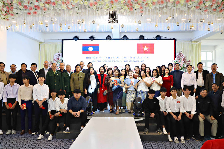 Hội Hữu nghị Việt Nam - Lào Lâm Đồng gặp mặt sinh viên Lào dịp Tết