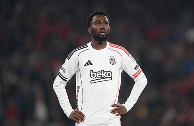 MU vồ hụt Wilfred Ndidi: Bài toán tuyến giữa và nước đi của Michael Carrick