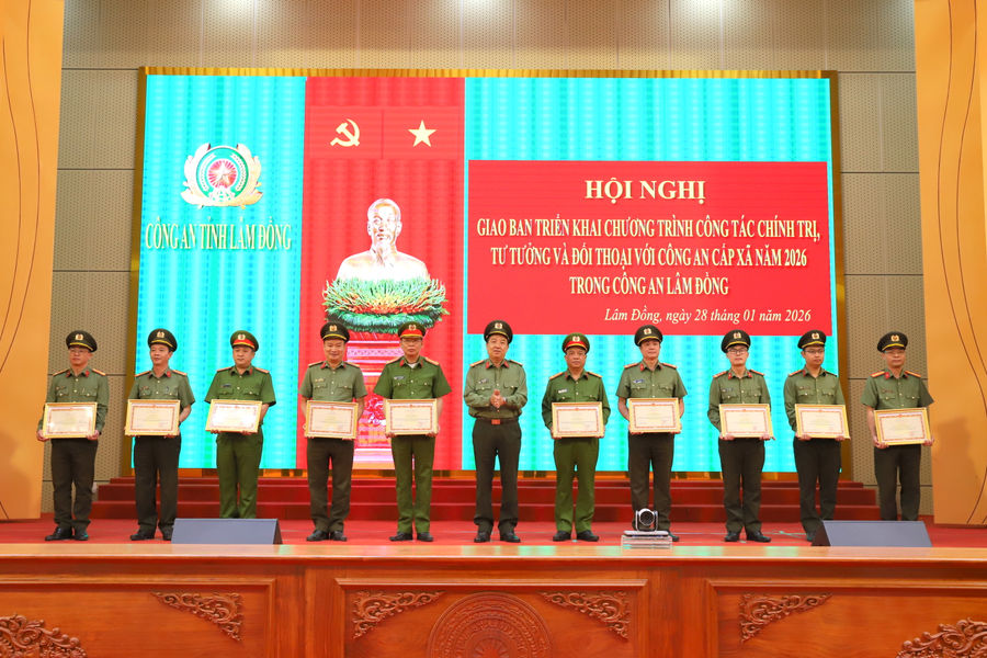 Công an Lâm Đồng đối thoại với lực lượng công an cấp xã