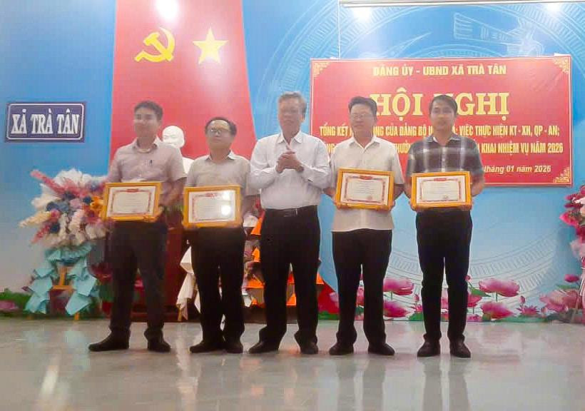 Trà Tân thực hiện tốt công tác cải cách hành chính