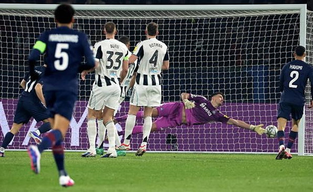 PSG 1-1 Newcastle: Dembele hỏng phạt đền, hai đội cùng rơi xuống nhóm play-off