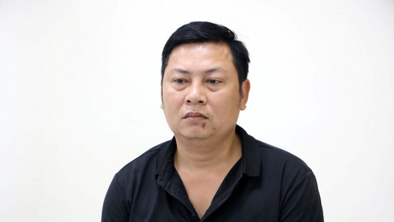 Đối tượng cầm đầu đường dây buôn lậu thuốc lá qua bưu cục tại Tây Ninh ra đầu thú
