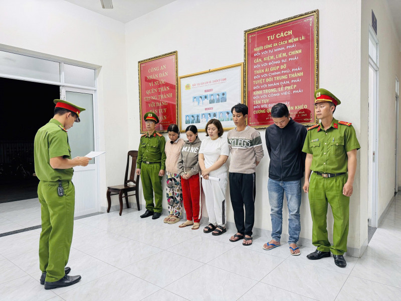 Đắk Lắk: Khởi tố 5 bị can trong đường dây đánh bạc giao dịch 100 triệu đồng mỗi ngày