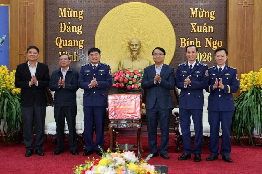 Bộ Tư lệnh Vùng Cảnh sát biển 3 thăm, chúc Tết Tỉnh ủy Lâm Đồng