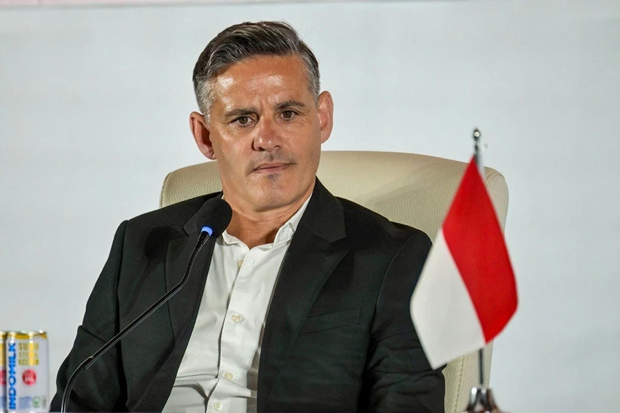 Tân HLV Indonesia John Herdman trực tiếp kiểm tra Jay Idzes và làm việc cùng Fabio Grosso