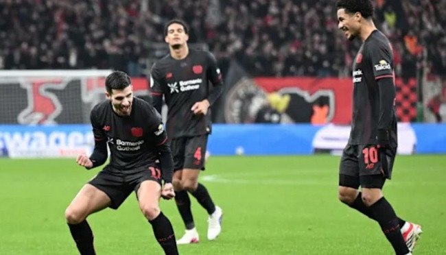 Bayer Leverkusen vào bán kết Cúp Quốc gia Đức sau chiến thắng áp đảo 3-0 trước St. Pauli