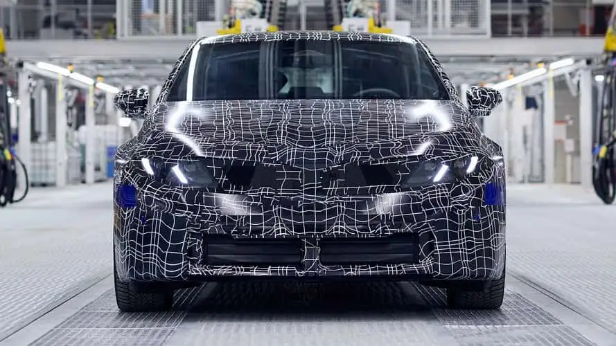 BMW i3 Neue Klasse 2026: Lộ diện phiên bản tiền sản xuất tại nhà máy Munich