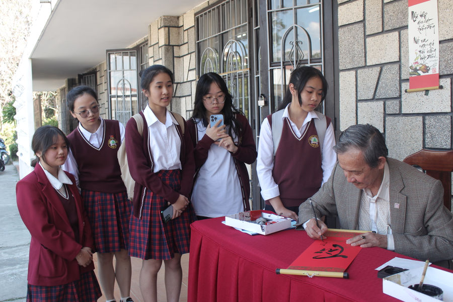 Ngày Thơ Việt Nam - Nguyên tiêu Bính Ngọ 2026 “Cao nguyên hòa cùng biển lớn”