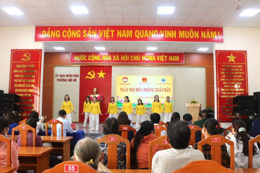 Ngày hội Biên phòng toàn dân Mũi Né hướng về biên giới, biển đảo