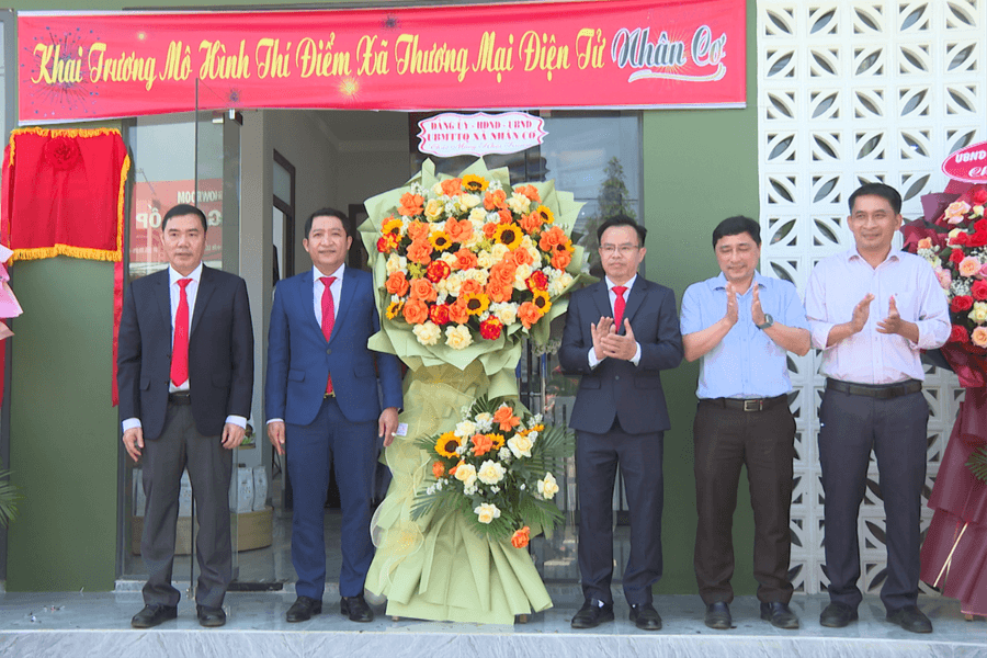 Lâm Đồng khai trương mô hình “Xã thương mại điện tử” tại Nhân Cơ