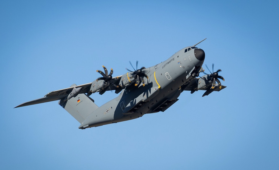 Airbus phát triển vận tải cơ A400M thành mẫu hạm phóng UAV vào năm 2029
