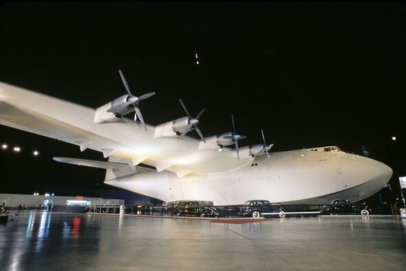 Hughes H-4 Hercules: Giải mã kỹ thuật thủy phi cơ lớn nhất lịch sử của Howard Hughes