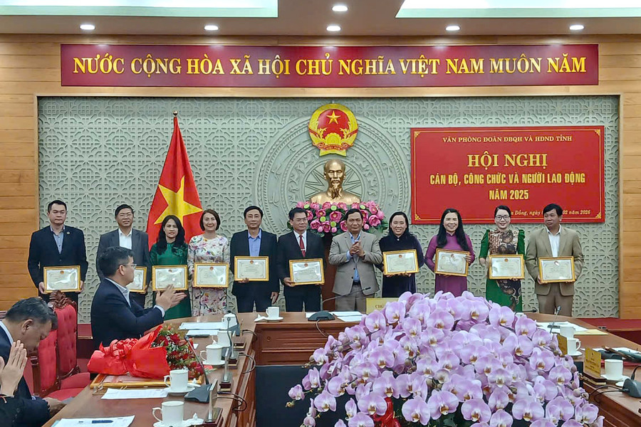 Văn phòng Đoàn ĐBQH và HĐND tỉnh tập trung tham mưu, phục vụ theo hướng chuyên nghiệp, hiệu quả