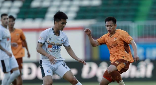 Các đội V.League ăn Tết trong lo âu: Áp lực trụ hạng và lịch thi đấu khắc nghiệt
