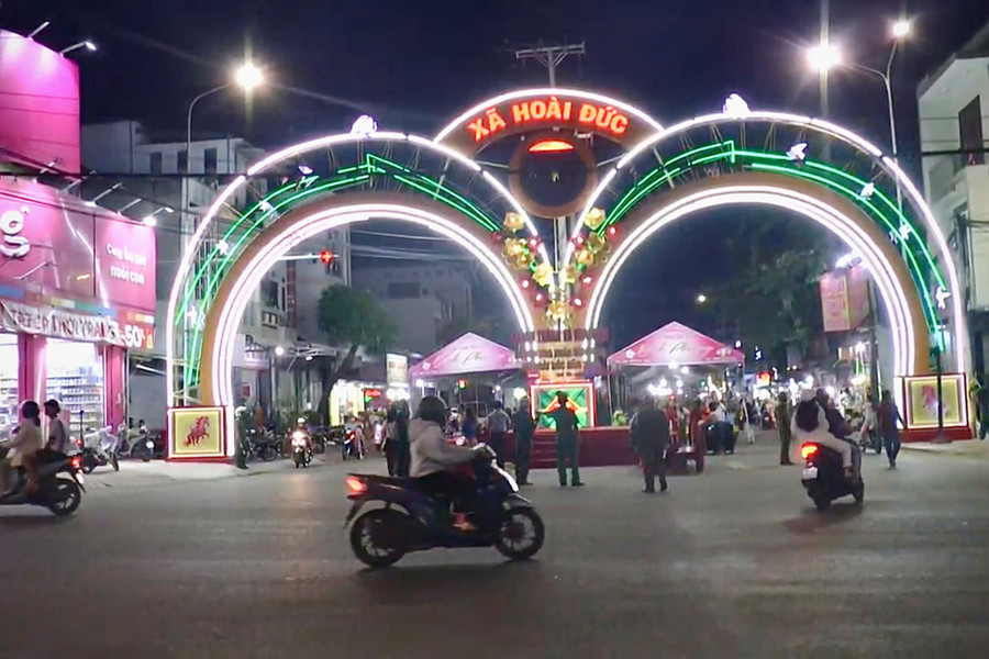 Xã Hoài Đức khai mạc đường hoa xuân