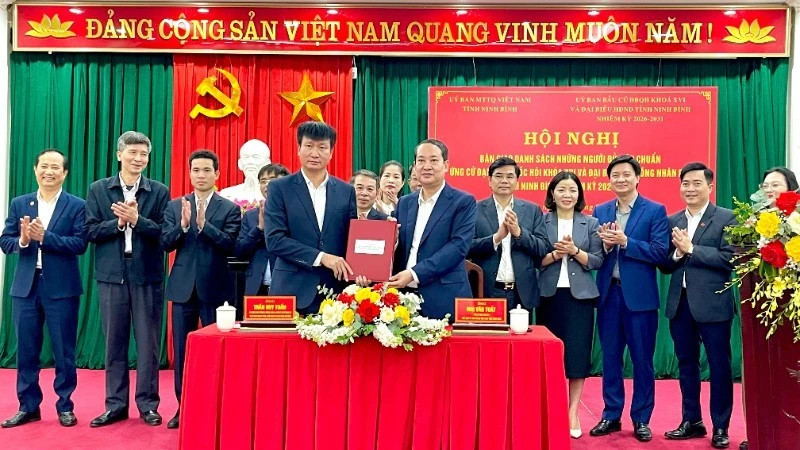 Người ứng cử phải đáp ứng các tiêu chuẩn nào?