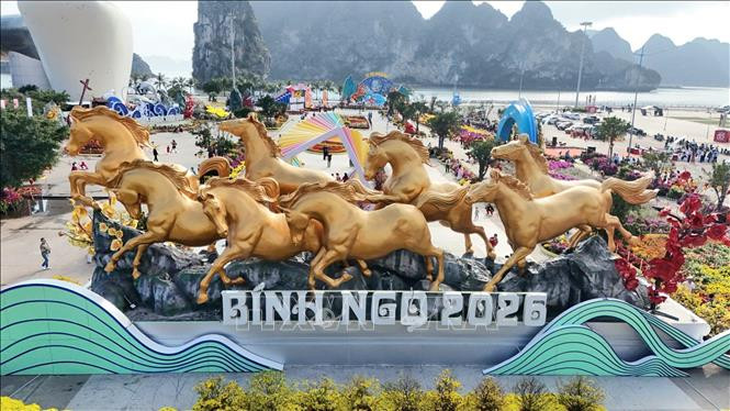 'Kỳ quan số' bên bờ di sản và khát vọng bứt phá