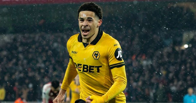 Tom Edozie ghi bàn phút cuối, Arsenal đánh rơi chiến thắng 2-2 trước Wolves