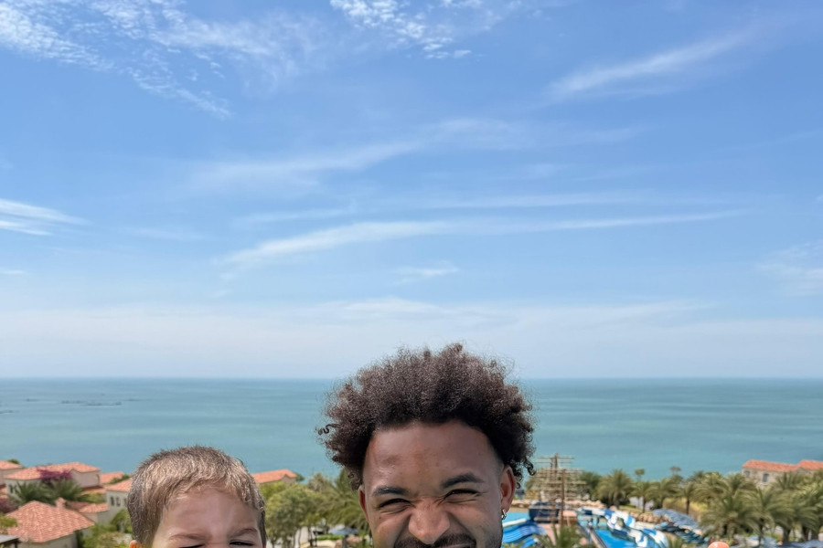 Xuan Son’s smile on Mui Ne's “Golden Beach”