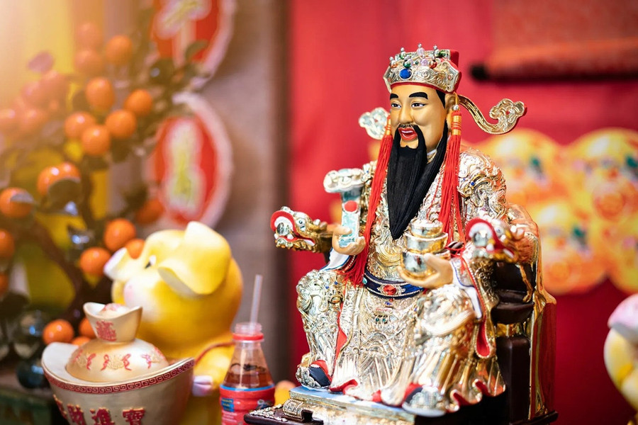 Gợi ý khung giờ đẹp cúng vía thần tài 2026 theo từng con giáp