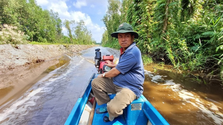 Cà Mau: Trải nghiệm nghề ăn ong và thưởng thức mật ngọt giữa rừng U Minh Hạ
