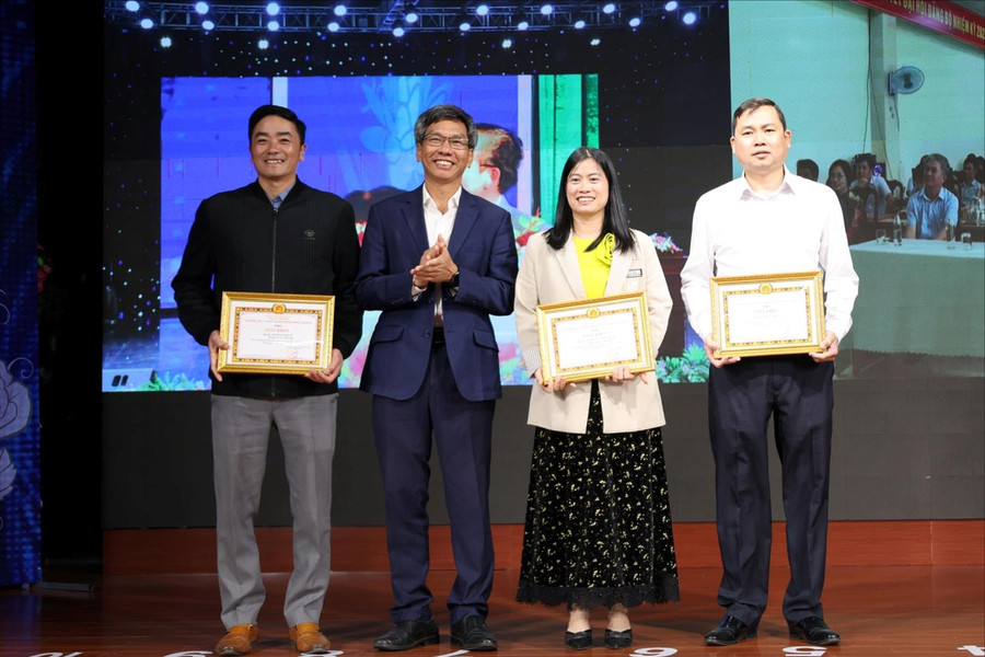 Báo và PTTH Lâm Đồng khởi động năm mới với tinh thần Đoàn kết - Kỷ cương - Tình thương - Trách nhiệm
