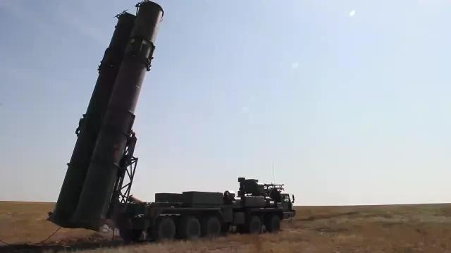 Chuyên gia Nga đề xuất chuyển giao S-400 và S-500 cho Iran đối phó Mỹ