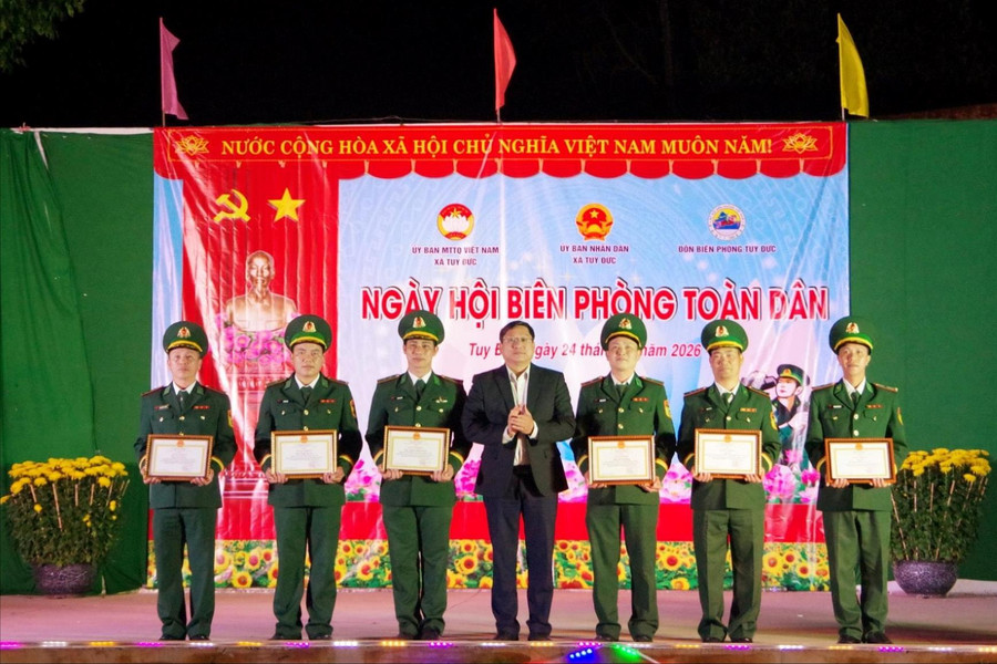 Ngày hội Biên phòng toàn dân ở xã Tuy Đức