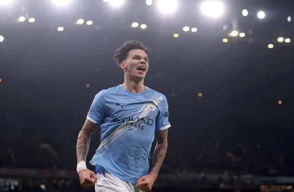 Nico O'Reilly: Sản phẩm học viện Man City đang làm lu mờ dàn tân binh bom tấn của Pep Guardiola