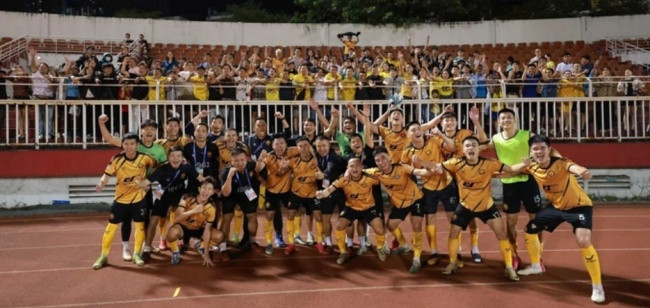 CLB Thanh Hóa và cuộc chiến sinh tồn tại V.League: Khi 16 cầu thủ gánh vác cả một đội bóng