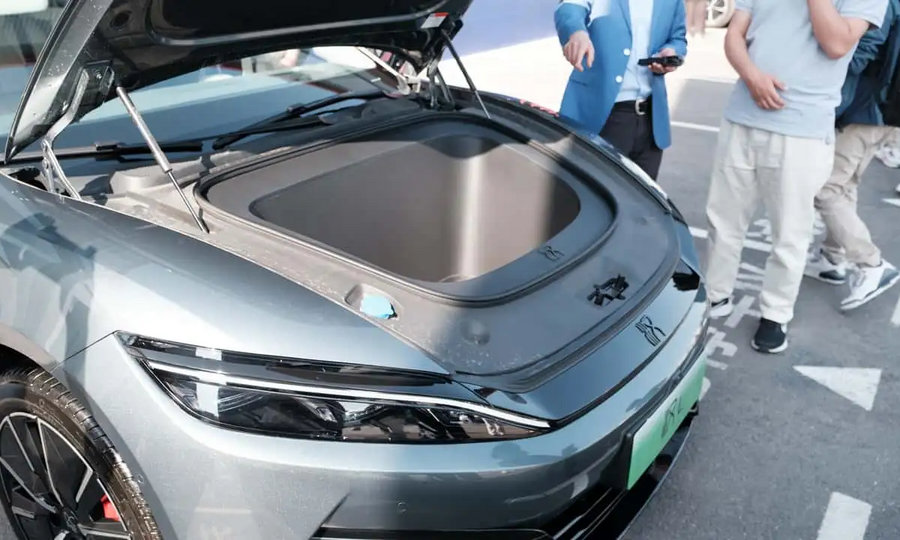 Ford Mustang Mach-E 2026: Khoang chứa đồ phía trước từ trang bị chuẩn thành tùy chọn trả phí