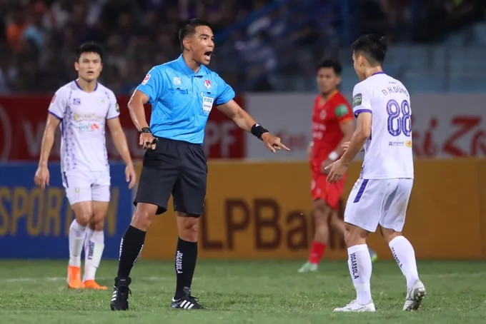 Trọng tài FIFA người Thái Lan điều hành trận derby Thể Công Viettel và Hà Nội FC
