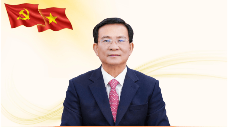 Chairman of Lam Dong Provincial People’s Committee Sends Congratulatory Letter on Vietnamese Doctors’ Day