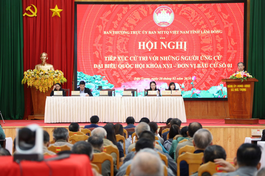 Ứng cử viên ĐBQH khóa XVI tiếp xúc cử tri Đơn vị bầu cử số 1 Lâm Đồng