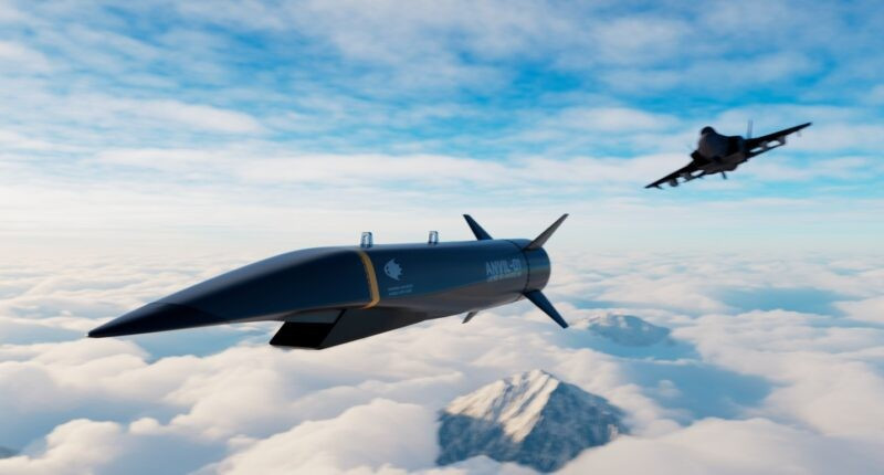 SNC và Specter Aerospace phát triển vũ khí siêu thanh Night Hawk hiệu quả chi phí