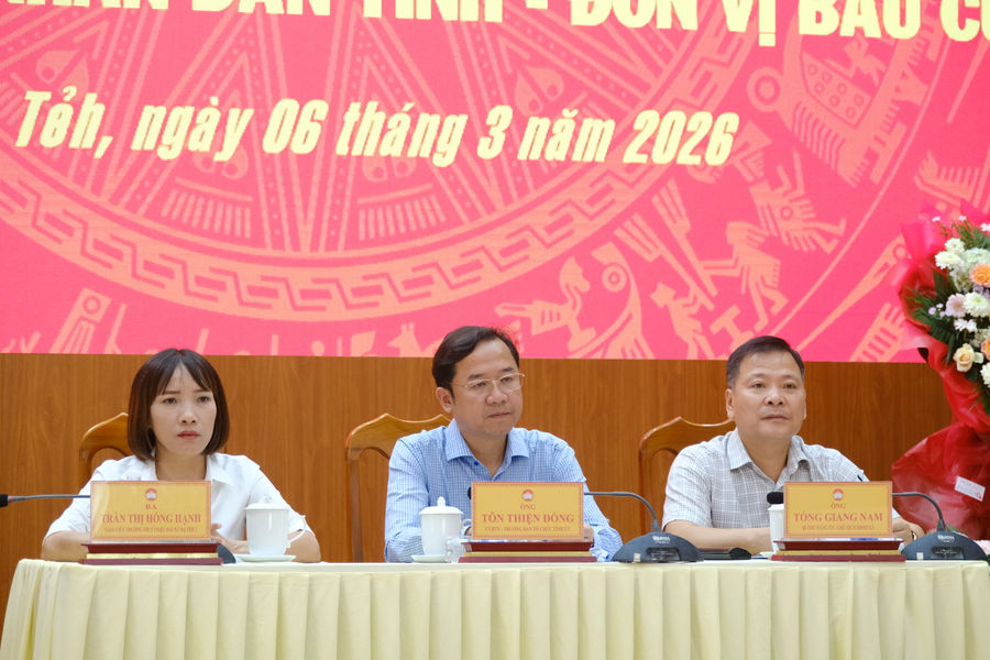 Ứng cử viên đại biểu HĐND tỉnh Đơn vị bầu cử số 15 tiếp xúc cử tri xã Đạ Tẻh