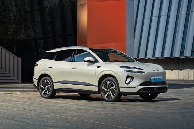 BYD Sea Lion 06 EV 2026 ra mắt: Pin Blade thế hệ hai, phạm vi hoạt động 710 km