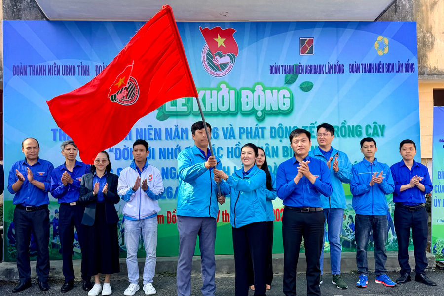 Tuổi trẻ khối UBND tỉnh Lâm Đồng ra quân Tháng Thanh niên 2026