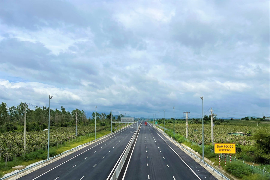Quy hoạch hạ tầng nổi bật: Đầu tư đường ven biển Kiên Giang - Cà Mau và mở rộng hệ thống cao tốc