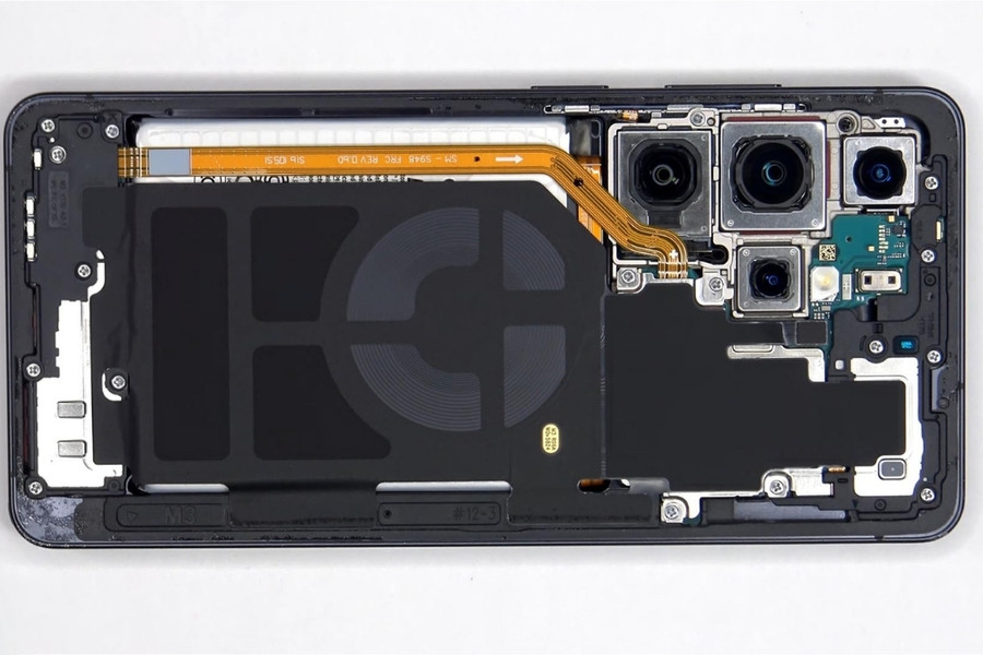 Cấu tạo bên trong Galaxy S26 Ultra: Cải tiến tản nhiệt và cơ chế tháo pin đột phá