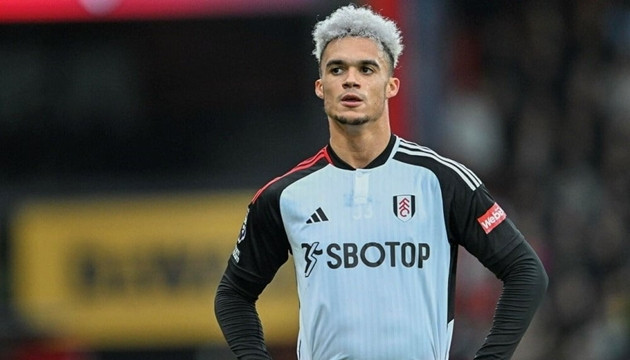 Tin chuyển nhượng 9/3: Antonee Robinson chọn Liverpool, MU săn đón Bradley Barcola