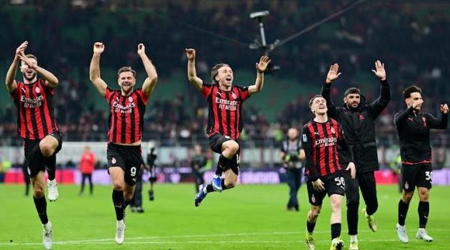 AC Milan hạ Inter 1-0: Pervis Estupinan rực sáng, thắp lại hy vọng Scudetto